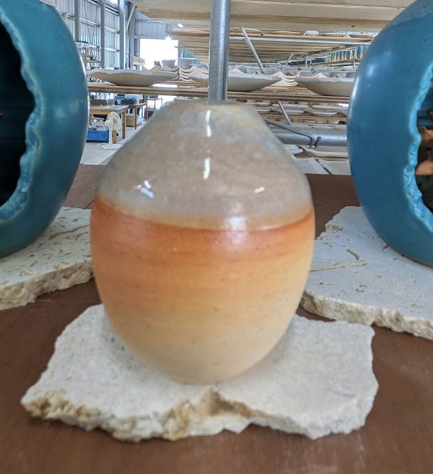 Uruma Pottery Studio (Sato Shinji): Handcrafted Earth & Sand Glaze Ceramic Bud Vase (Ichirin-zashi) - image 1