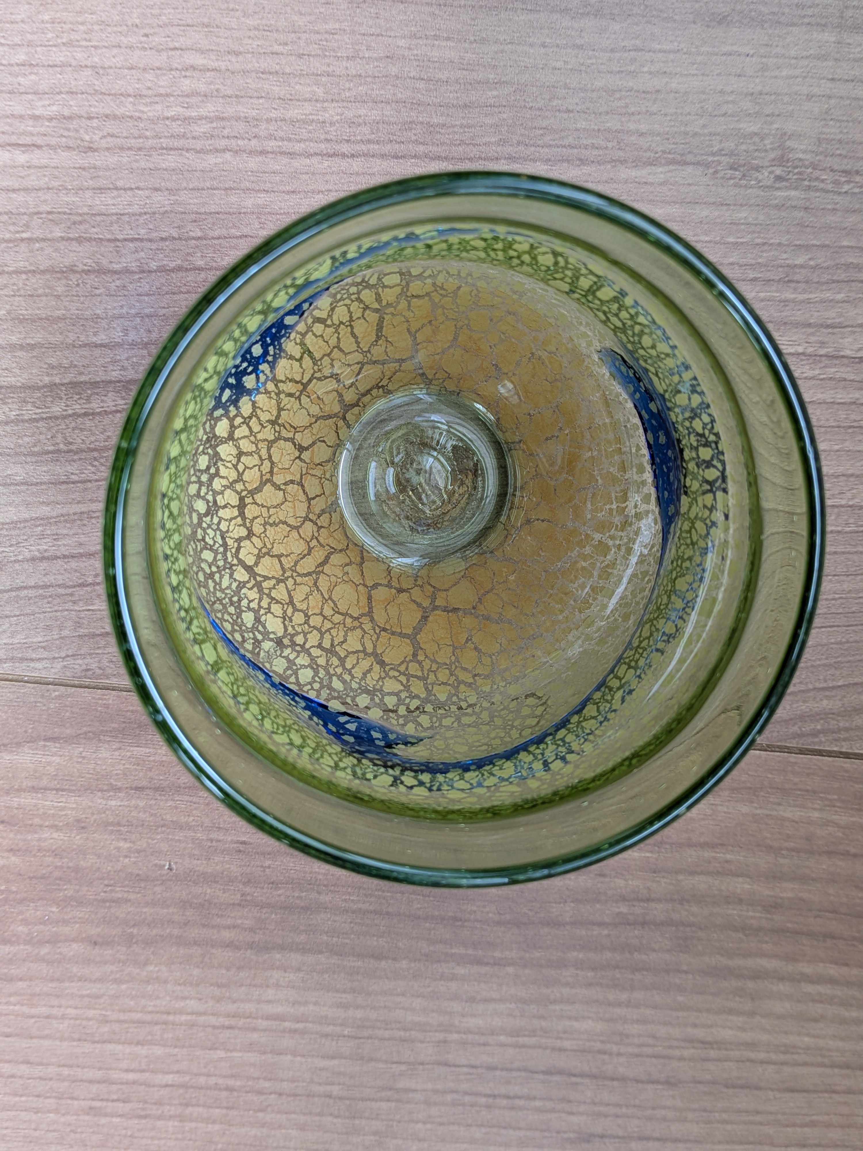 Okinawan Ryukyu Hand-Blown Glass Collection: Contemporary Master Craftsman Seikichi Inamine (稲嶺 盛吉), Pale Olive & Sand Crackle Swirl Rock Cup - 宙吹ガラス - thumbnail 2