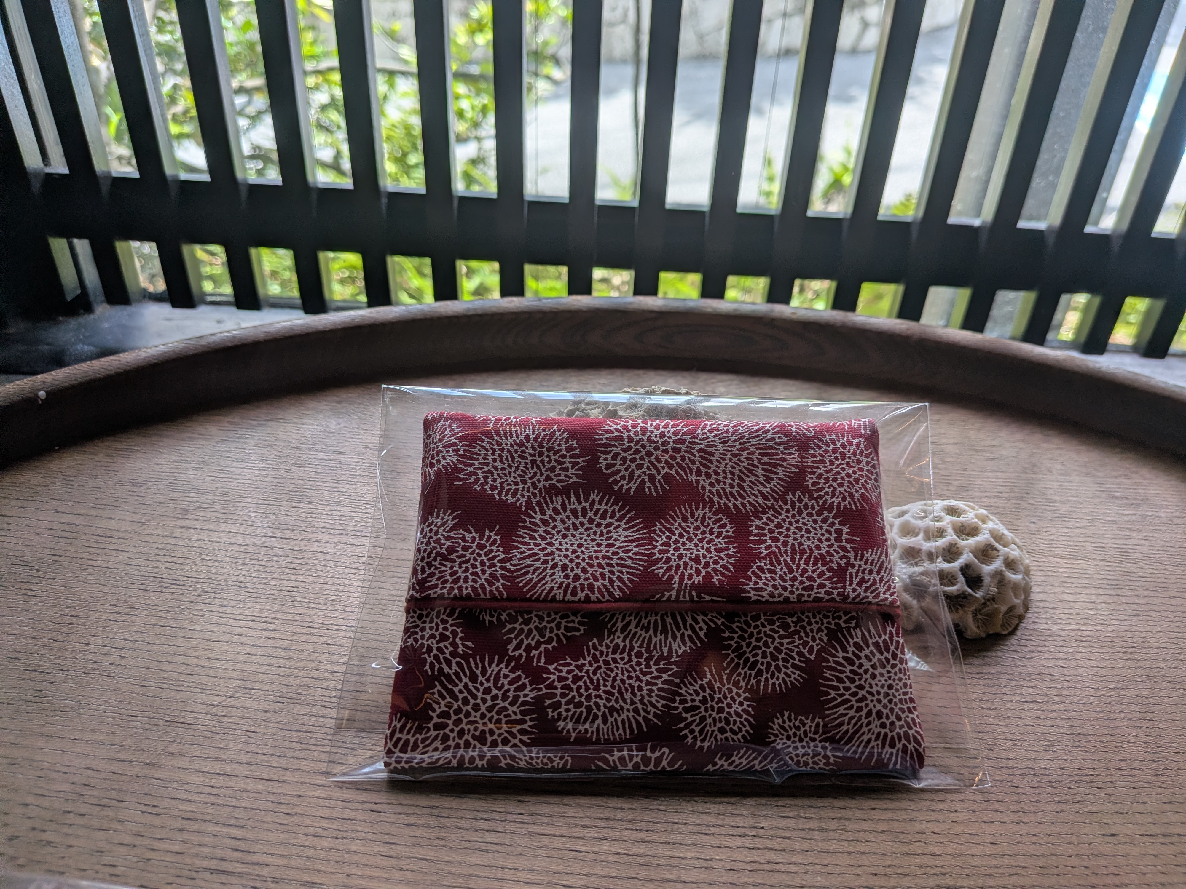 Okinawan Ryukyu Fine Dyeing Collection: Shuri Ryusen, Handcrafted “Kana-Sango” Coral-Dyeing Pocket Tissue Case / Pouch - thumbnail 1