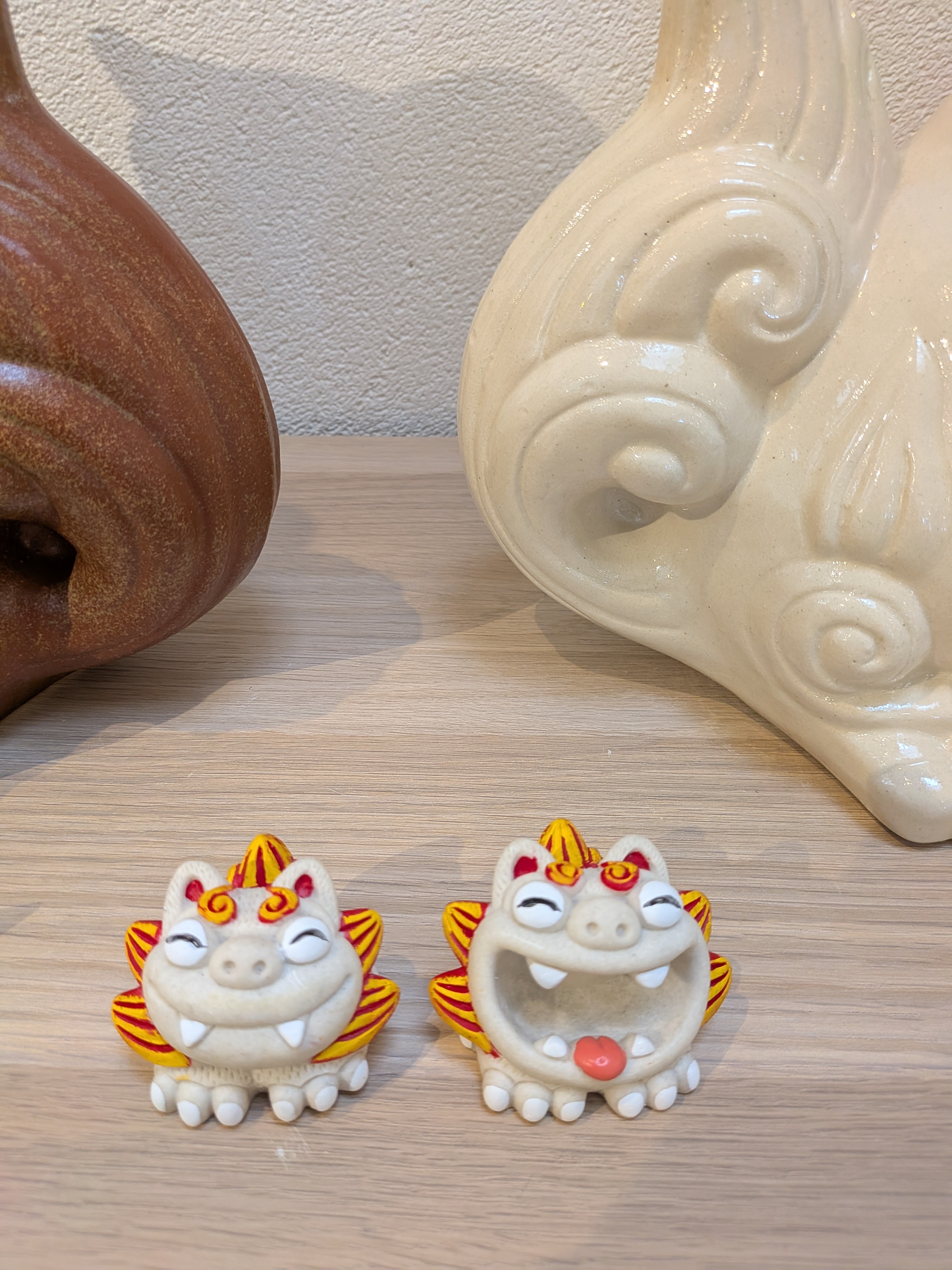 Okinawan Ryukyu Folk Art & Ceramic Collection: Okinawa Handcrafted “Yugafu Shisa” Good Fortune Guardian Pair Statue Set (ゆがふ獅子) - thumbnail 1