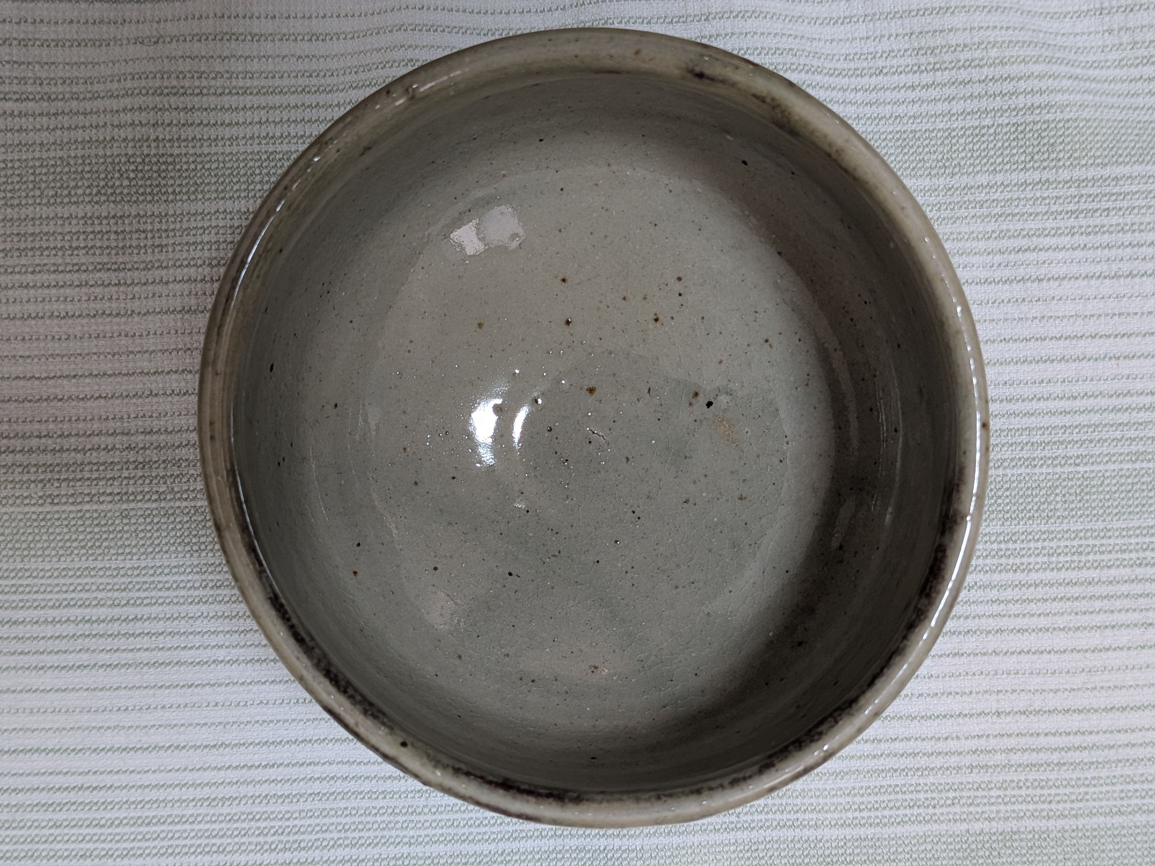Jiro Kinjo Okinawan Yachimun Ceramic Tea Ceremony Cup/Bowl - Hand-Incised Ege / Lotus / Plant Motif - image 2