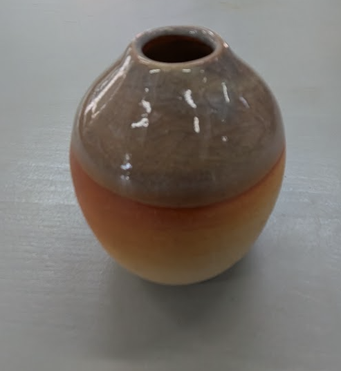 Uruma Pottery Studio (Sato Shinji): Handcrafted Earth & Sand Glaze Ceramic Bud Vase (Ichirin-zashi) - thumbnail 2