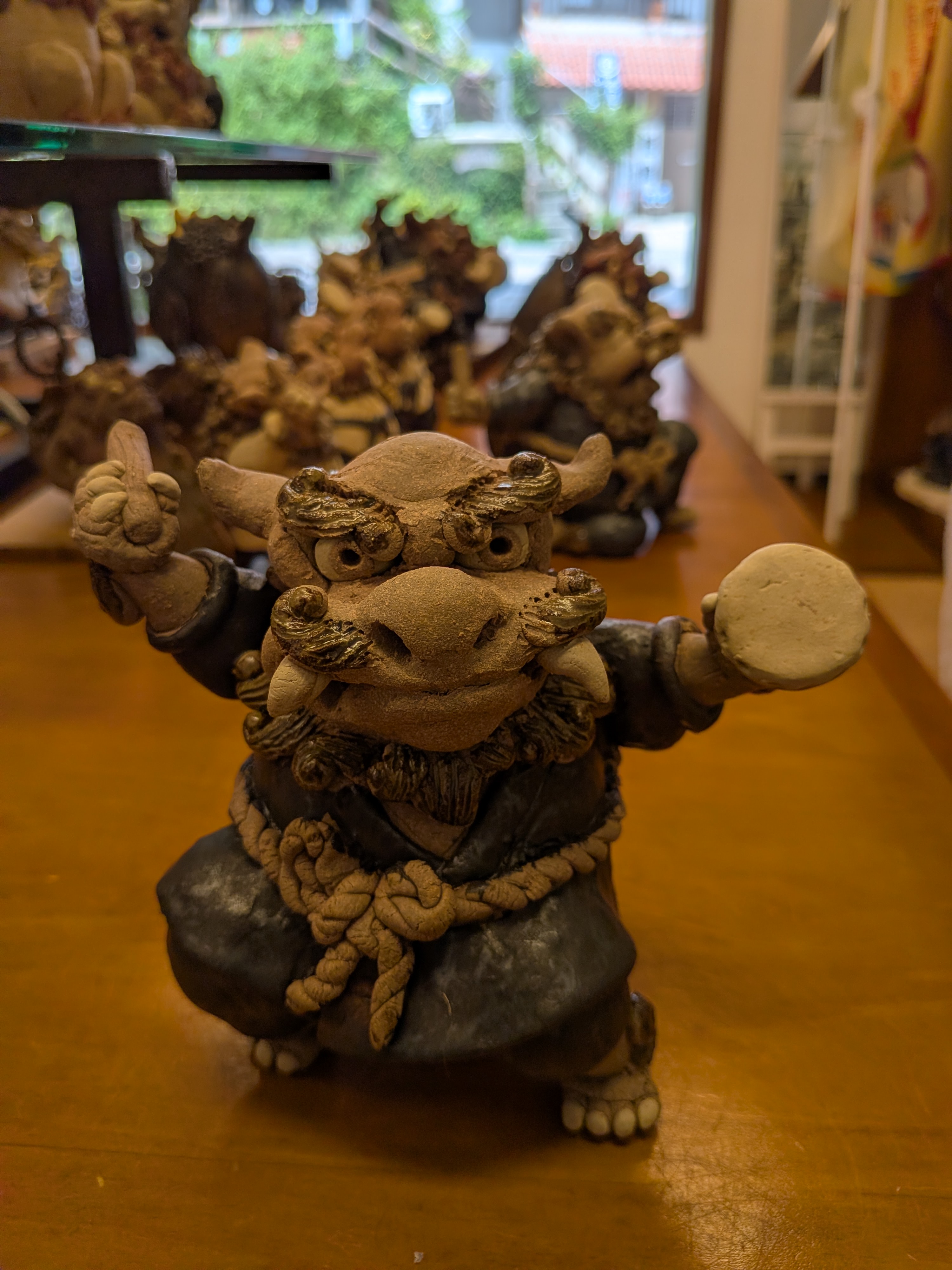 Okinawan Ryukyu Eisa Shisa Collection: Eisa Drummer Shisa Figure - image 1