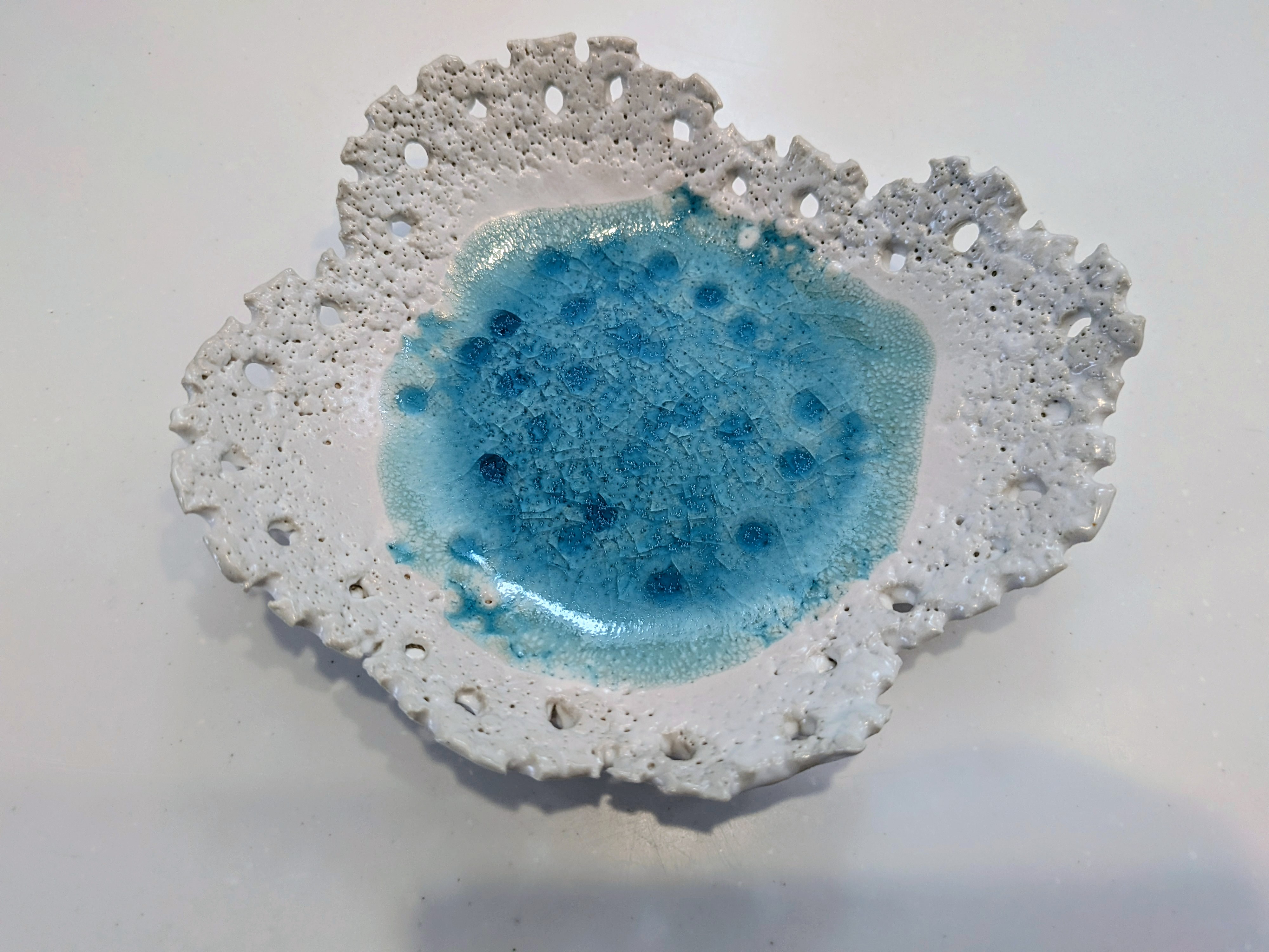 Okinawan Ryukyu Yomitan Yachimun no Sato Collection: Coral Reef & Ocean Glaze Ceramic Vessel - thumbnail 1