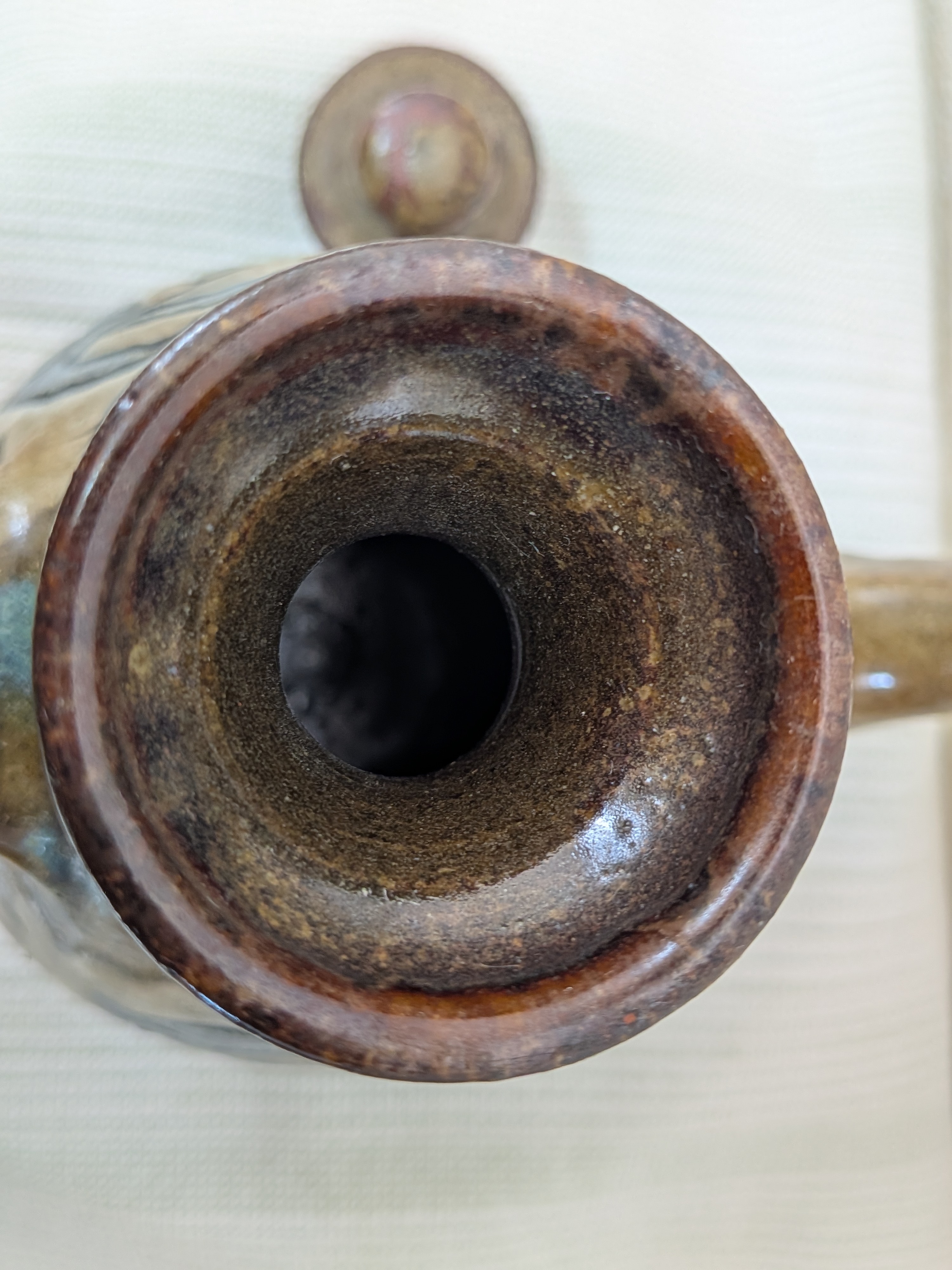 Toshio Kinjo Okinawan Yachimun Ceramic Pot - Hand-Incised Fish Motif (魚紋) - image 9