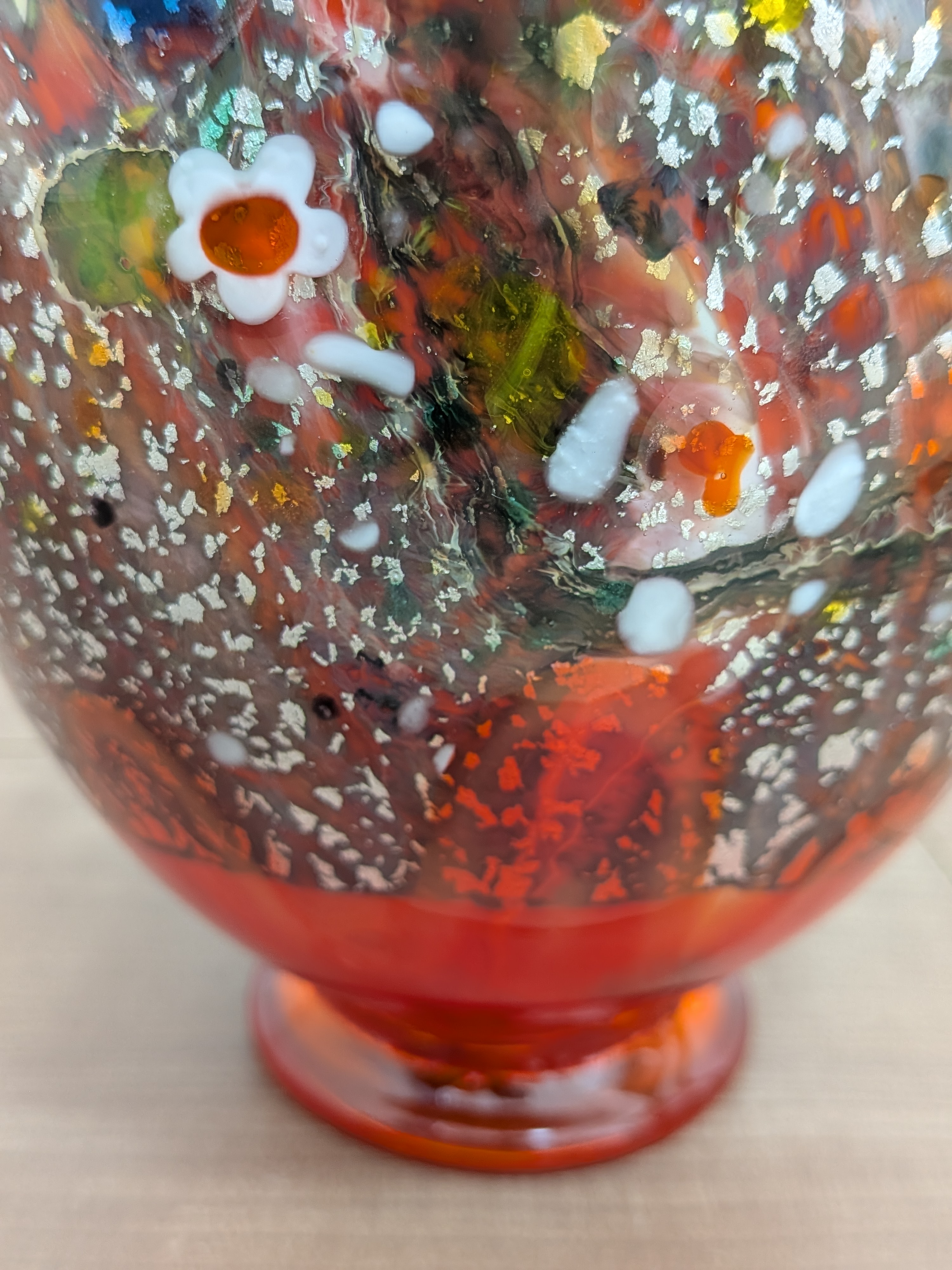 Authentic Italian Murano Art Glass Collection: Master Stefano Toso (S. Toso) - Venetian Tutti Frutti & Silver Leaf Amphora Vase, Vaso a Anfora - thumbnail 4