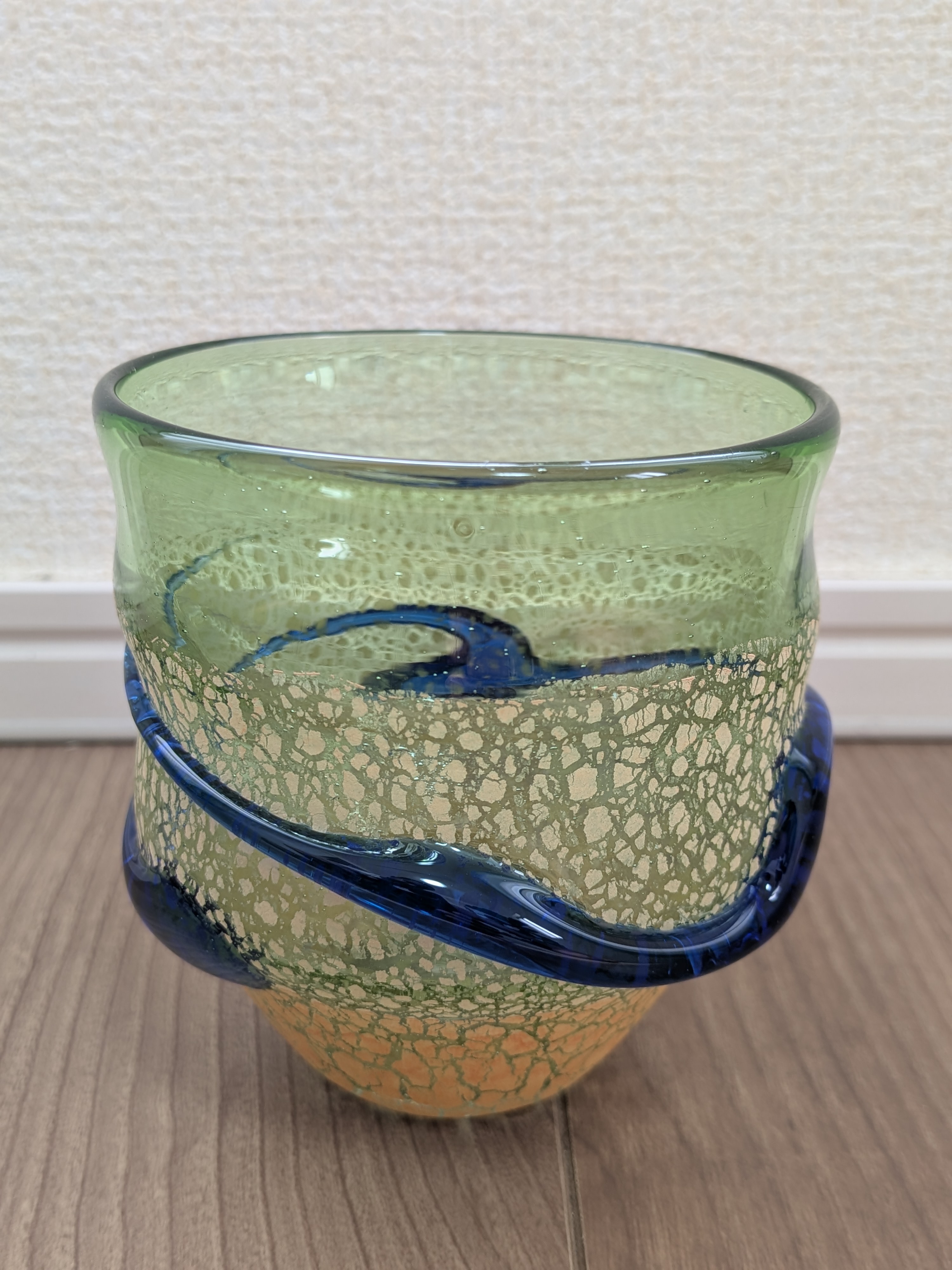 Okinawan Ryukyu Hand-Blown Glass Collection: Contemporary Master Craftsman Seikichi Inamine (稲嶺 盛吉), Pale Olive & Sand Crackle Swirl Rock Cup - 宙吹ガラス - image 1