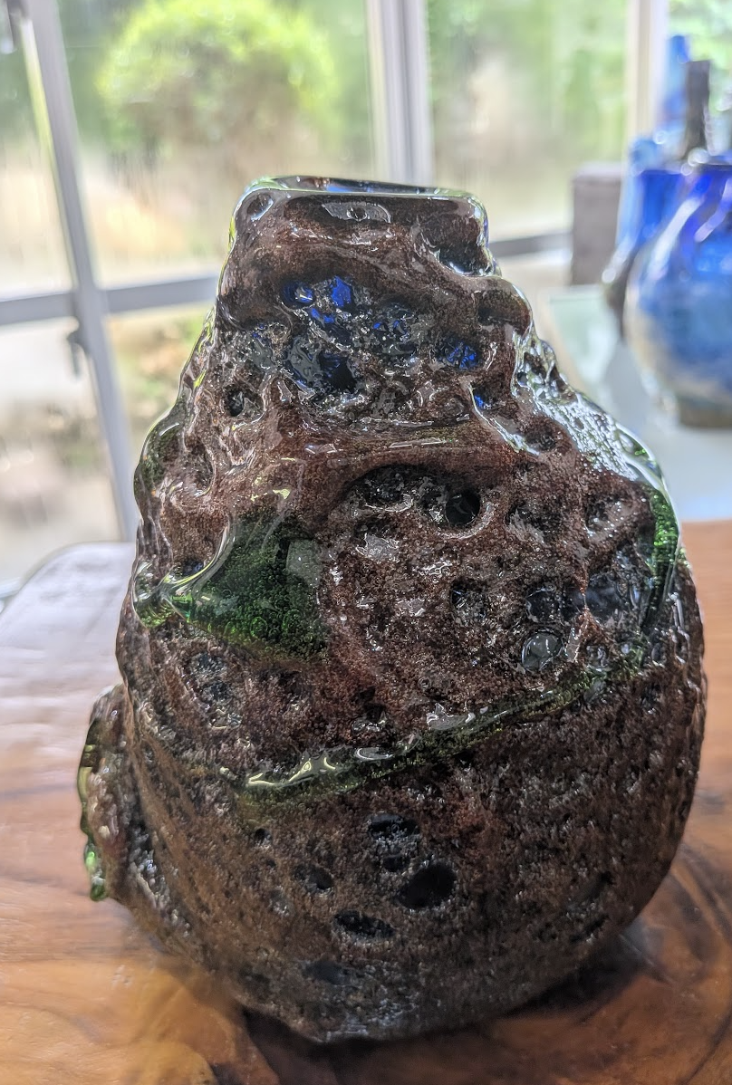 Okinawan Ryukyu Hand-Blown Glass Collection: Master Crafstman Kazuha Miyaguni (宮國 一羽) - Sculptural Earth & Lava Glass Vessel (宙吹ガラス) - thumbnail 1