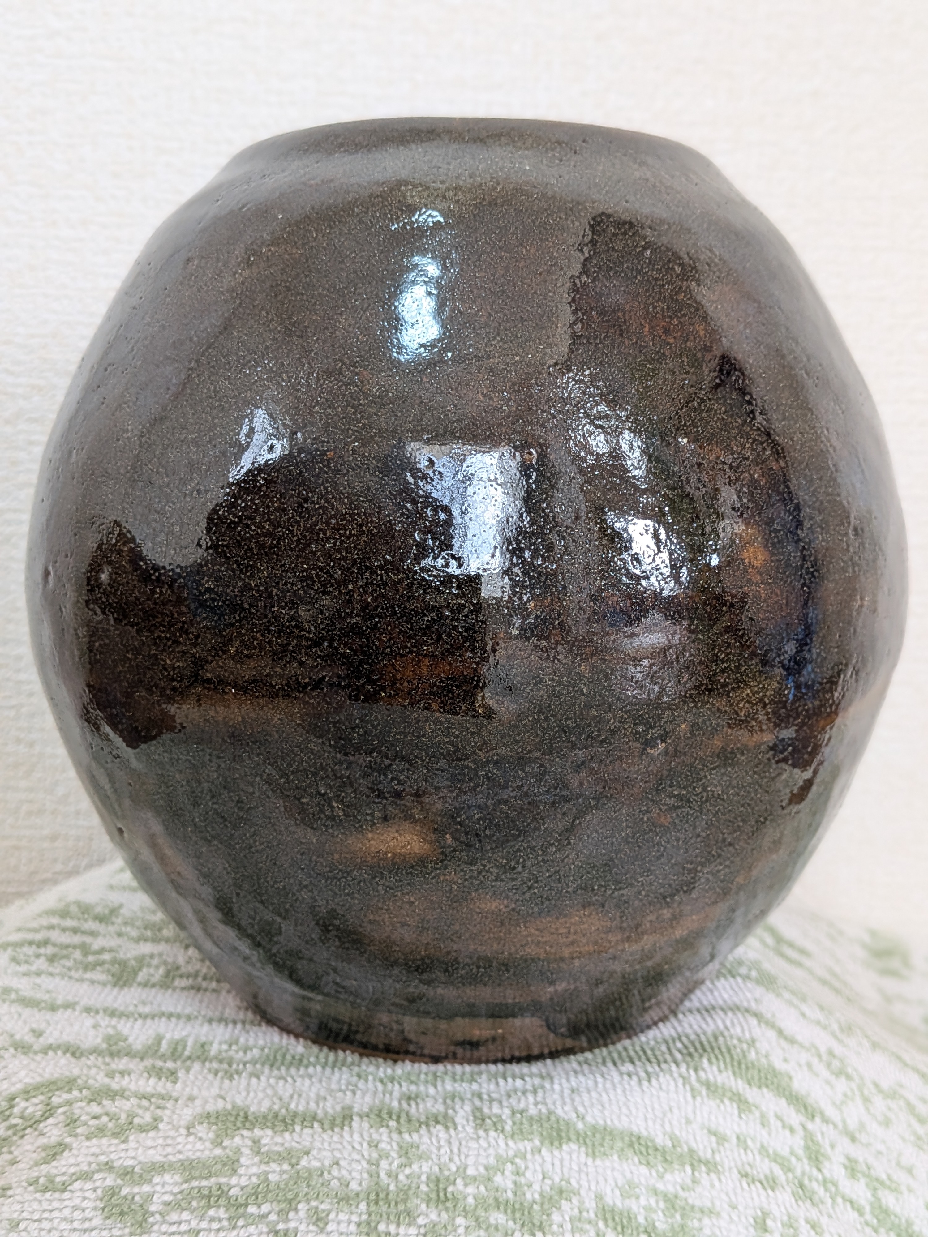 Kiyomasa Kobashigawa Okinawan Tsuboya Yachimun Ceramic Vase - Round Vessel - thumbnail 1