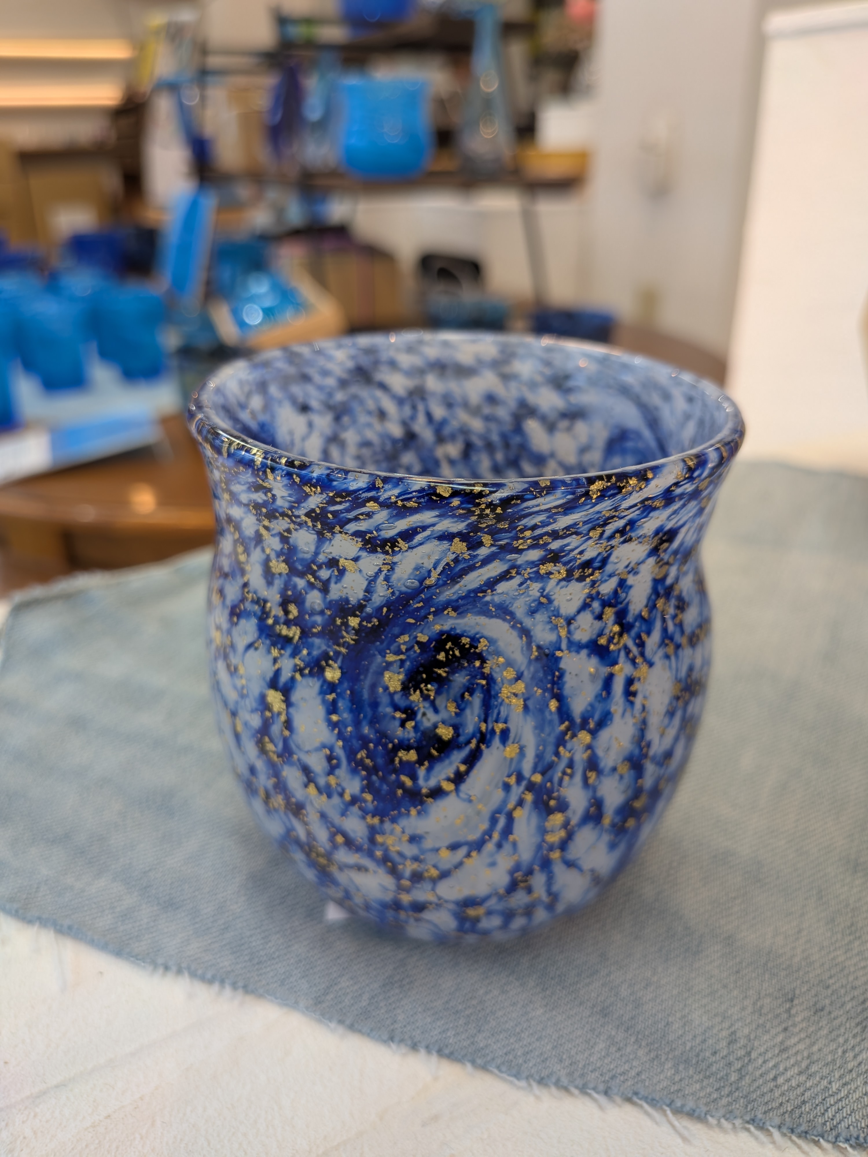 Okinawan Ryukyu Glass Collection: Golden Galaxy Ryukyu Glass Tumbler - thumbnail 2