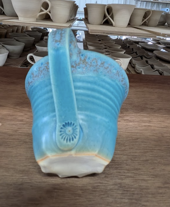 Uruma Pottery Studio (Sato Shinji): Hand-Carved "Uruma Blue" Ceramic Mug / Coffee Cup - thumbnail 3