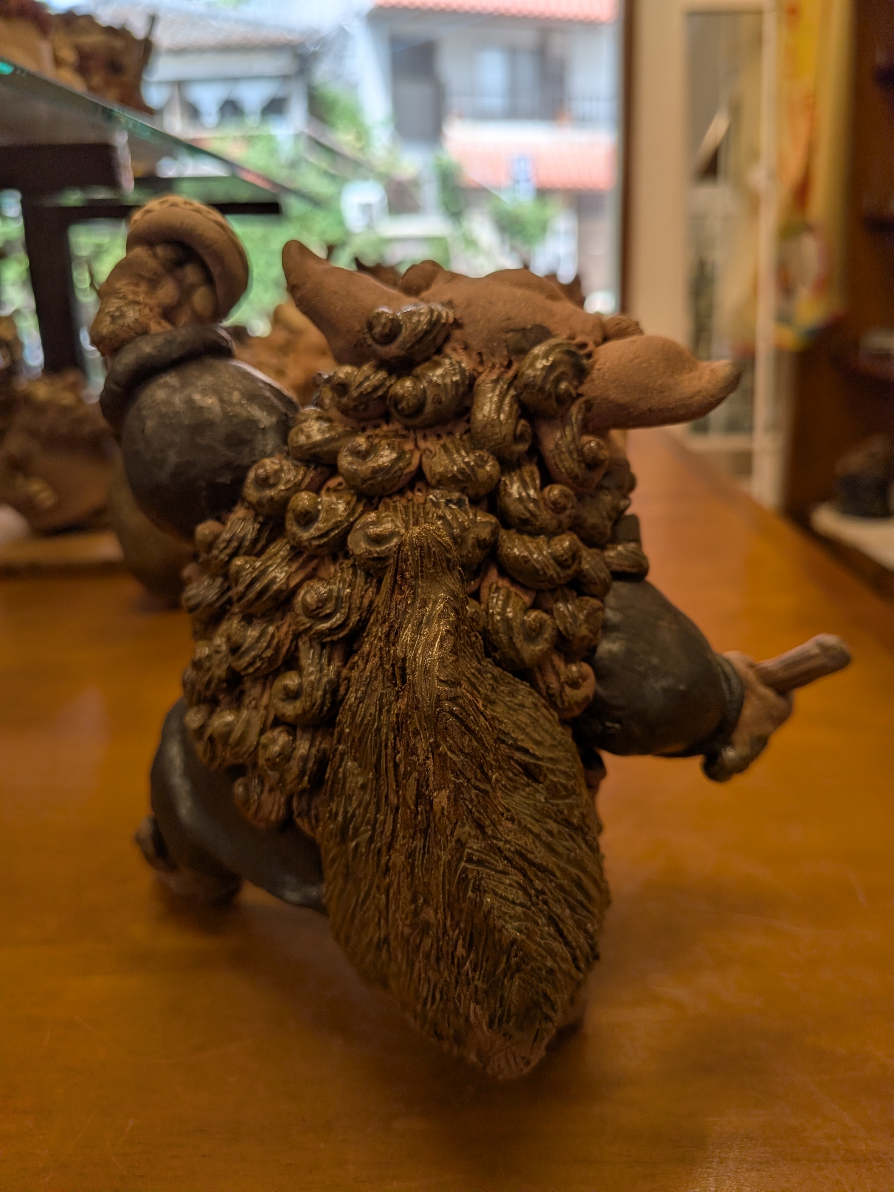 Okinawan Ryukyu Eisa Shisa Collection: Eisa Drummer Shisa Figure - thumbnail 2