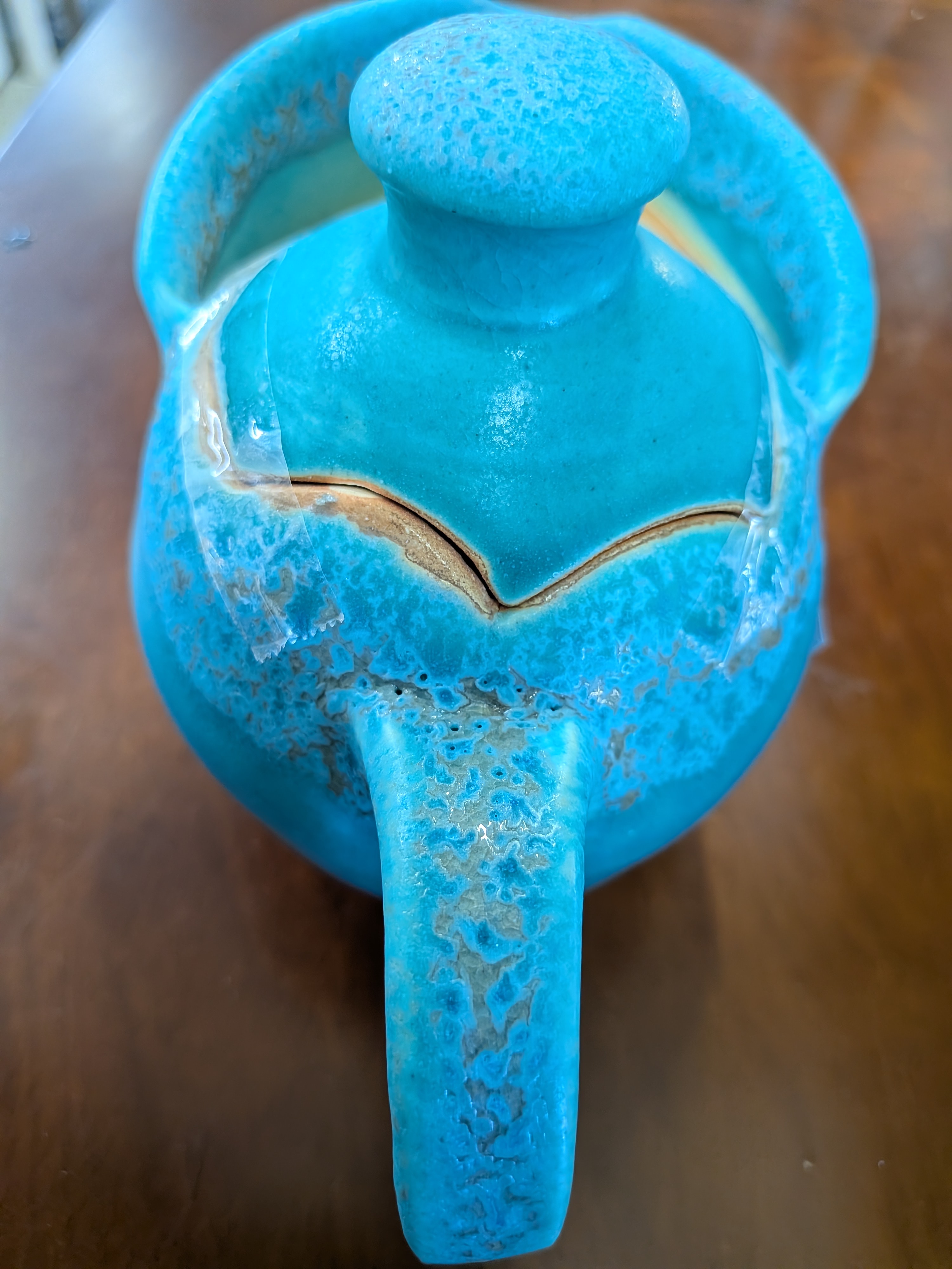 Okinawan "Uruma Blue" Ceramic Collection: Uruma Pottery (うるま陶器) - Master Potter & Studio Founder: Shinji Sato (佐陶 慎児) - Hand-Formed "Uruma Blue" Graduated Teapot & Filter Set with Lid (Uruma Burū Kyūsu & Chaho Set — うるま陶器 急須セット) - thumbnail 5
