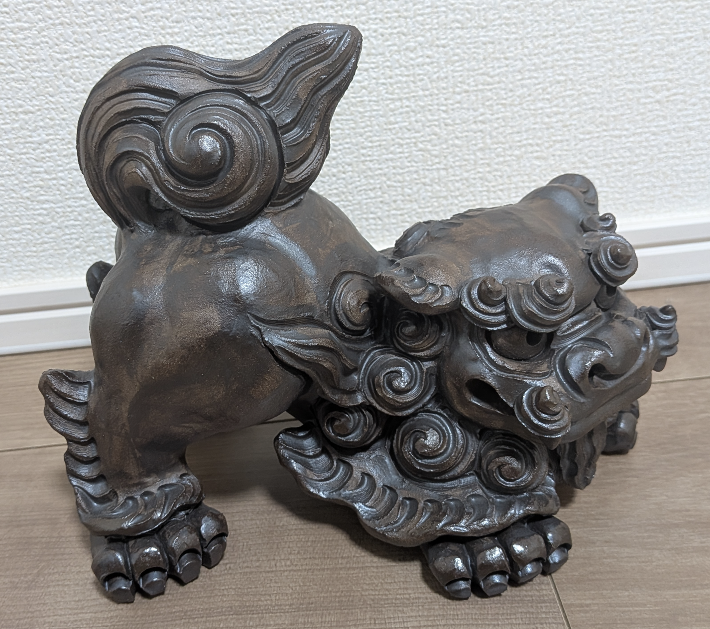Okinawan Ryukyu Heritage Collection: Katsunosuke Futamata (二俣 勝之助) / Katsu-gama (勝窯) - Special Limited Commemorative Shisa Guardian - thumbnail 1