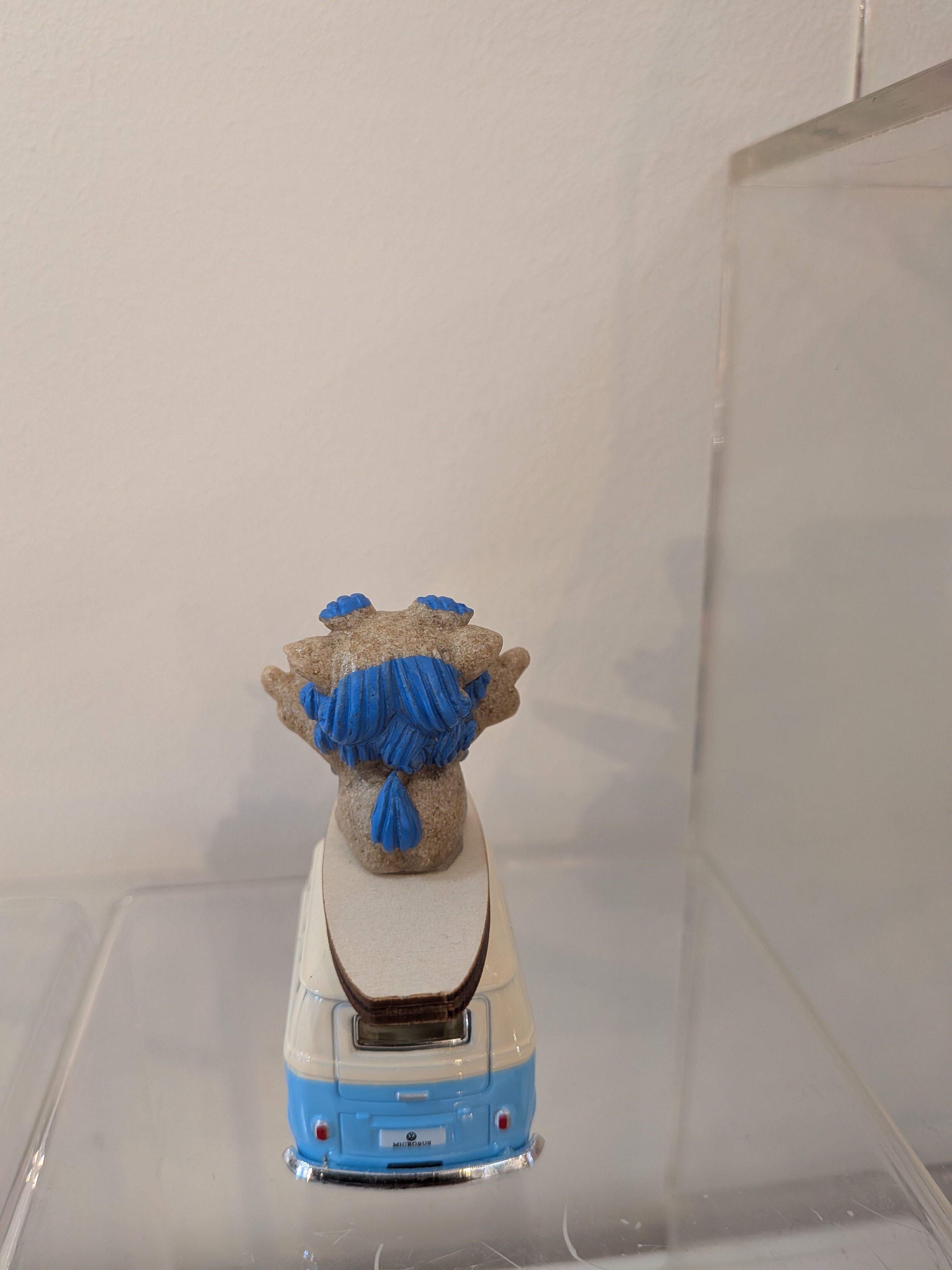 Okinawan Ryukyu tItoman Folk Art & Collectibles Collection: Handcrafted "Surf Shisa Mini Car" Figurine Collection (サーフ獅子ミニカー小 - image 3