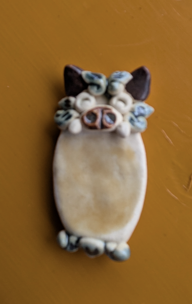 Okinawan Ryukyu Historic Clay Collection: Master Pottery Kinjou Son - Handcrafted “Shisa” Guardian Chopstick Rest / Hashioki (シーサー箸置き) - thumbnail 1