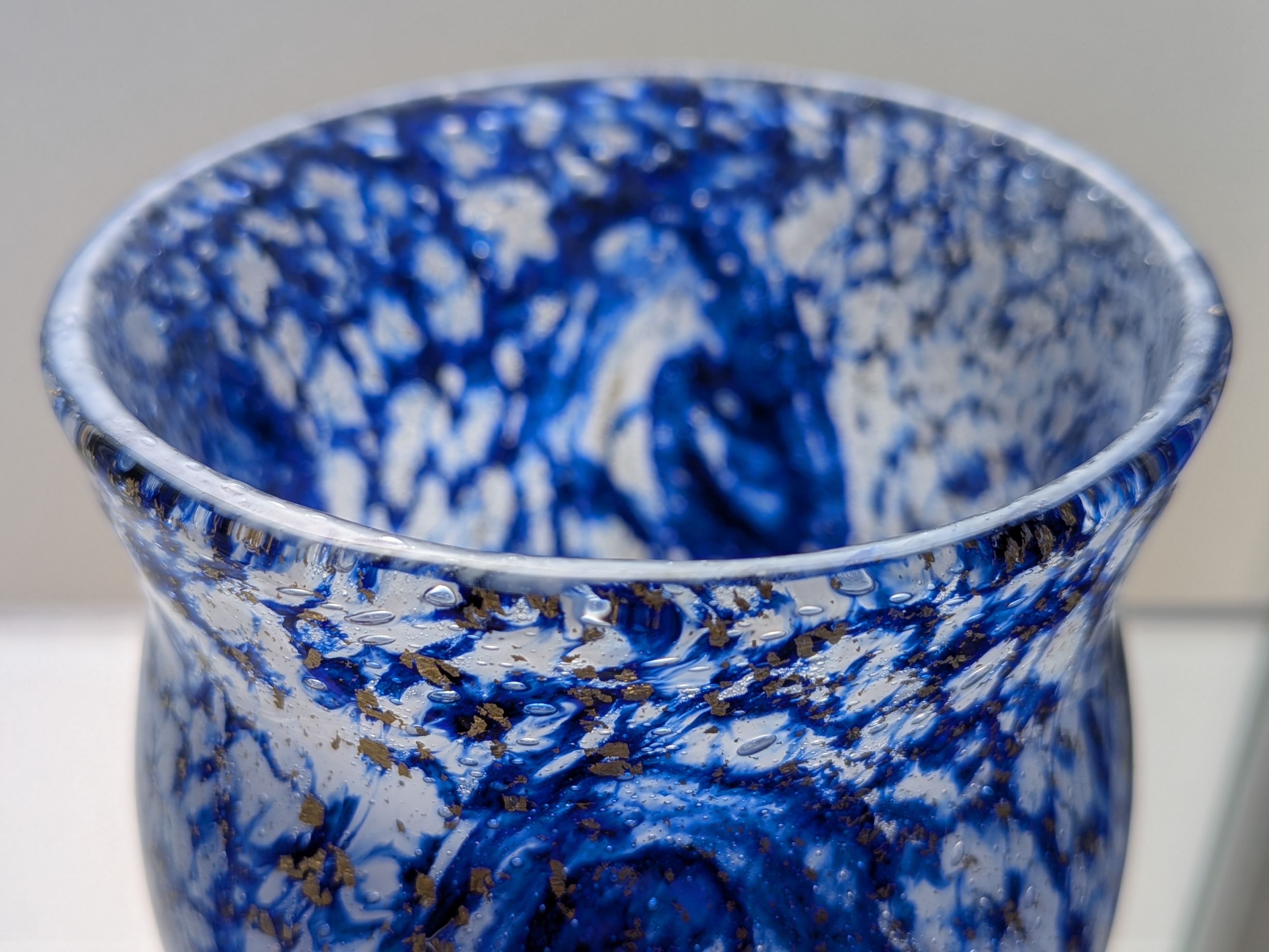 Okinawan Ryukyu Hand-Blown Glass Collection: Takumi Kōbō Studio - Deep Ocean Swirl Fine Art Glass Rock Cup - Earth Edition 宙吹ガラス・琉球ガラス - thumbnail 3