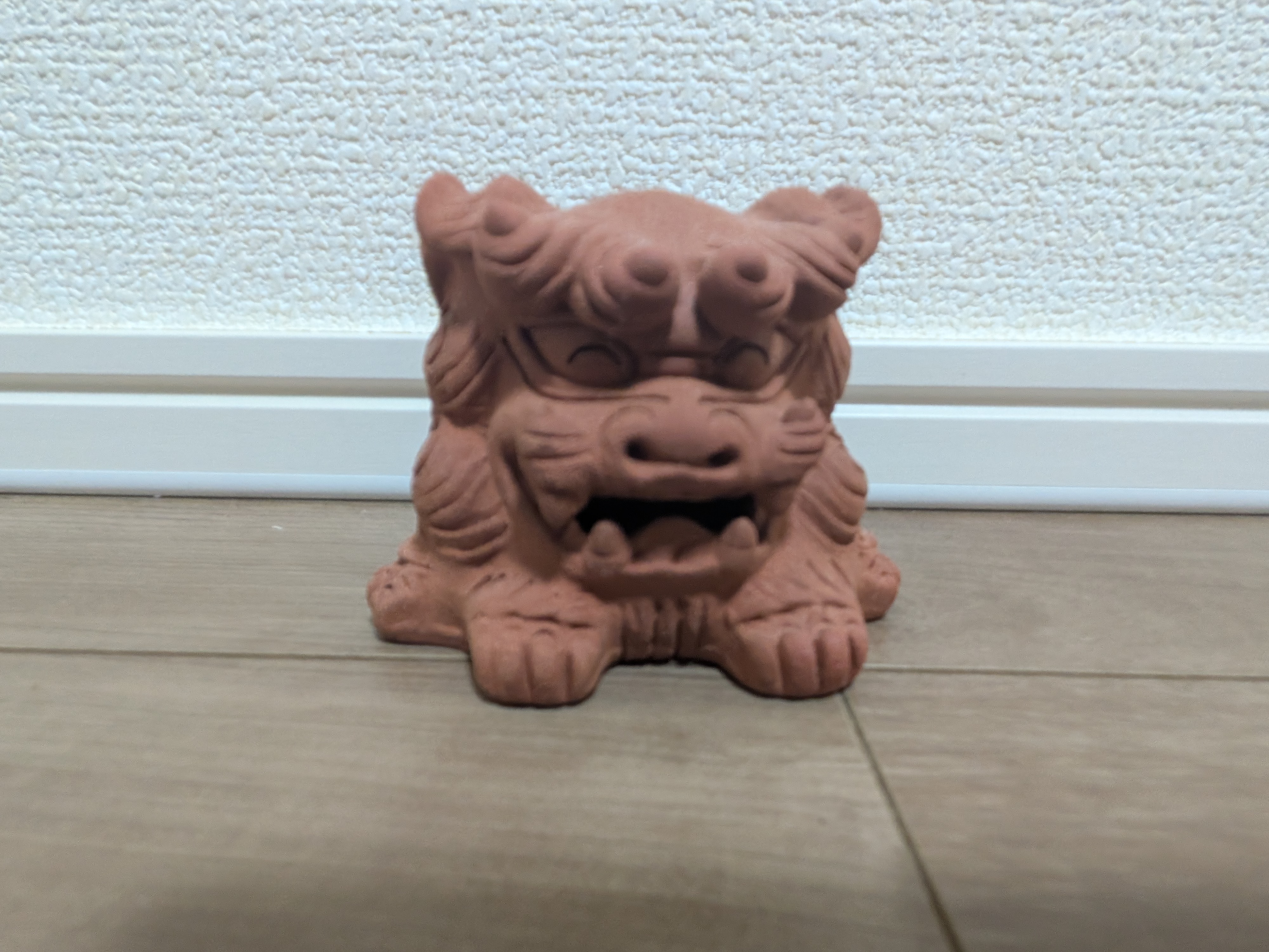 Okinawan Ryukyu Guardian Collection: Handcrafted “Akyamu” Crouching Shisa Guardian Statues - Pair (赤土・伏せシーサー一対) - image 4