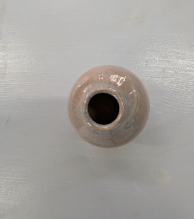 Uruma Pottery Studio (Sato Shinji): Handcrafted Earth & Sand Glaze Ceramic Bud Vase (Ichirin-zashi) - image 3