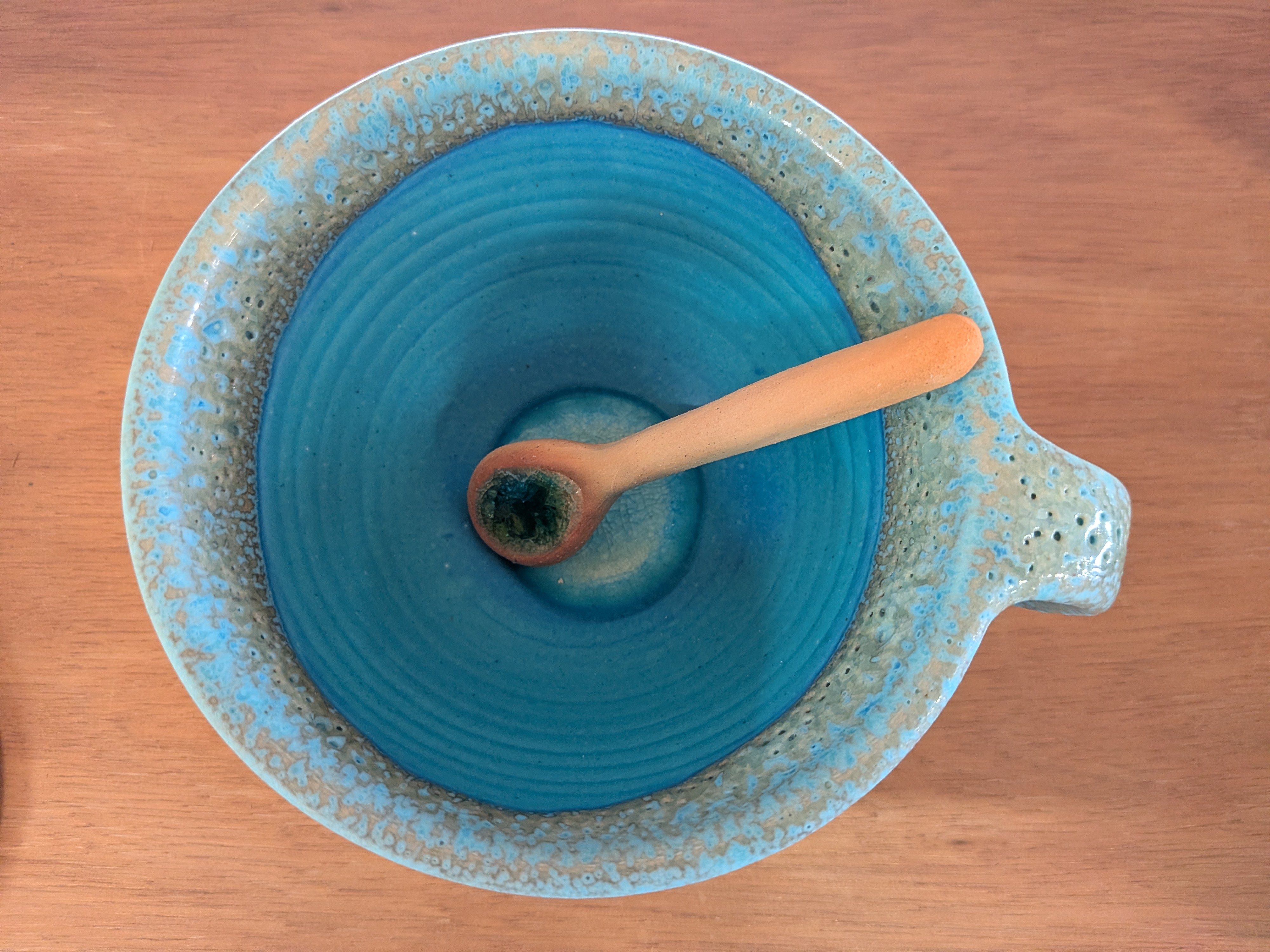 Okinawan "Uruma Blue" Ceramic Collection: Uruma Pottery (うるま陶器) - Master Potter & Studio Founder: Shinji Sato (佐陶 慎児), Hand-Formed "Uruma Blue" Gradient Large Mug / Soup Cup with Handle (Uruma Burū Magu & Sūpu Kappu — うるま陶器 マグ・スープカップ) - image 6