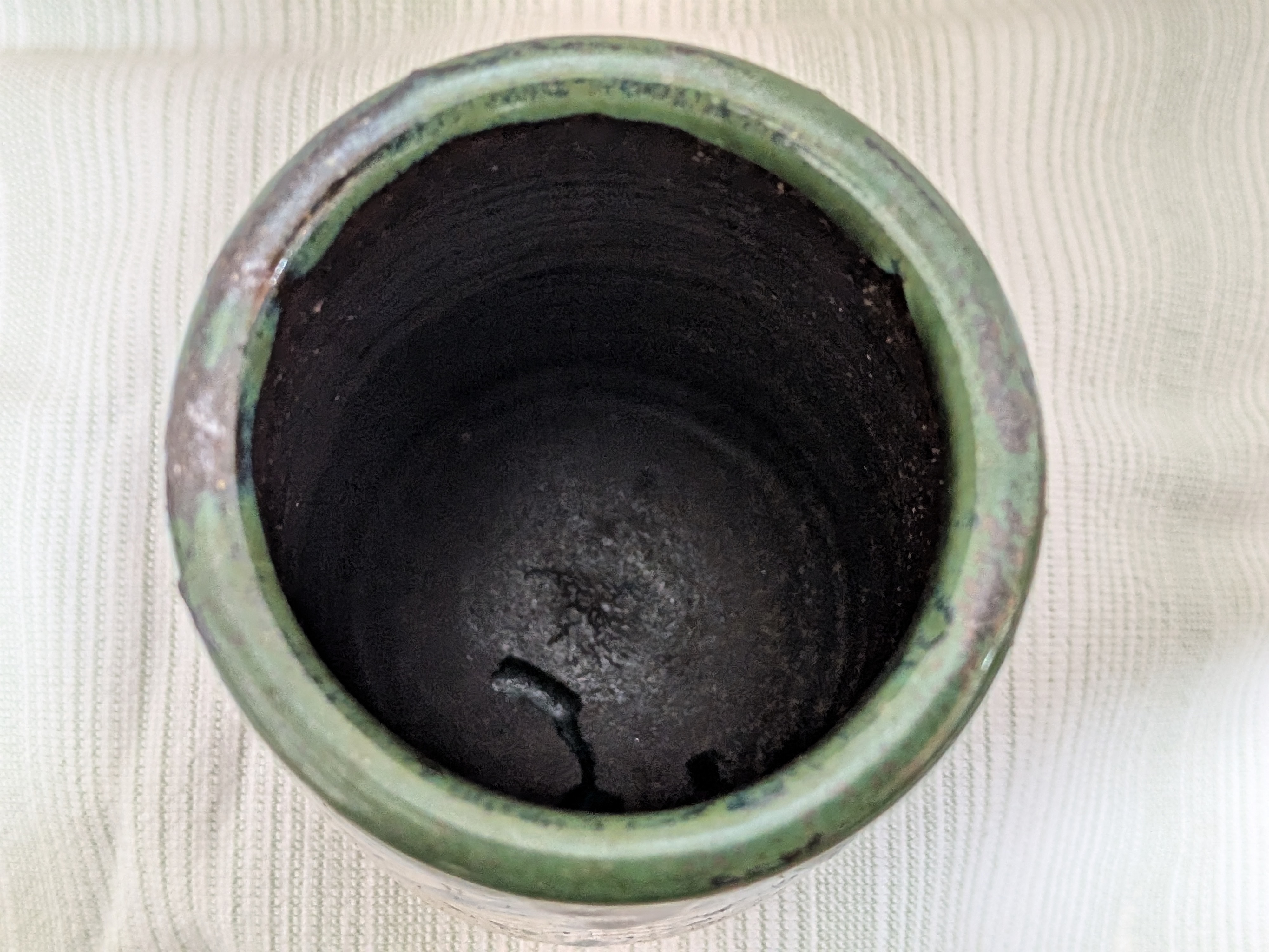Okinawan Yachimun Ceramic Vase - Hand-Incised Bamboo Motif (竹紋) - thumbnail 5