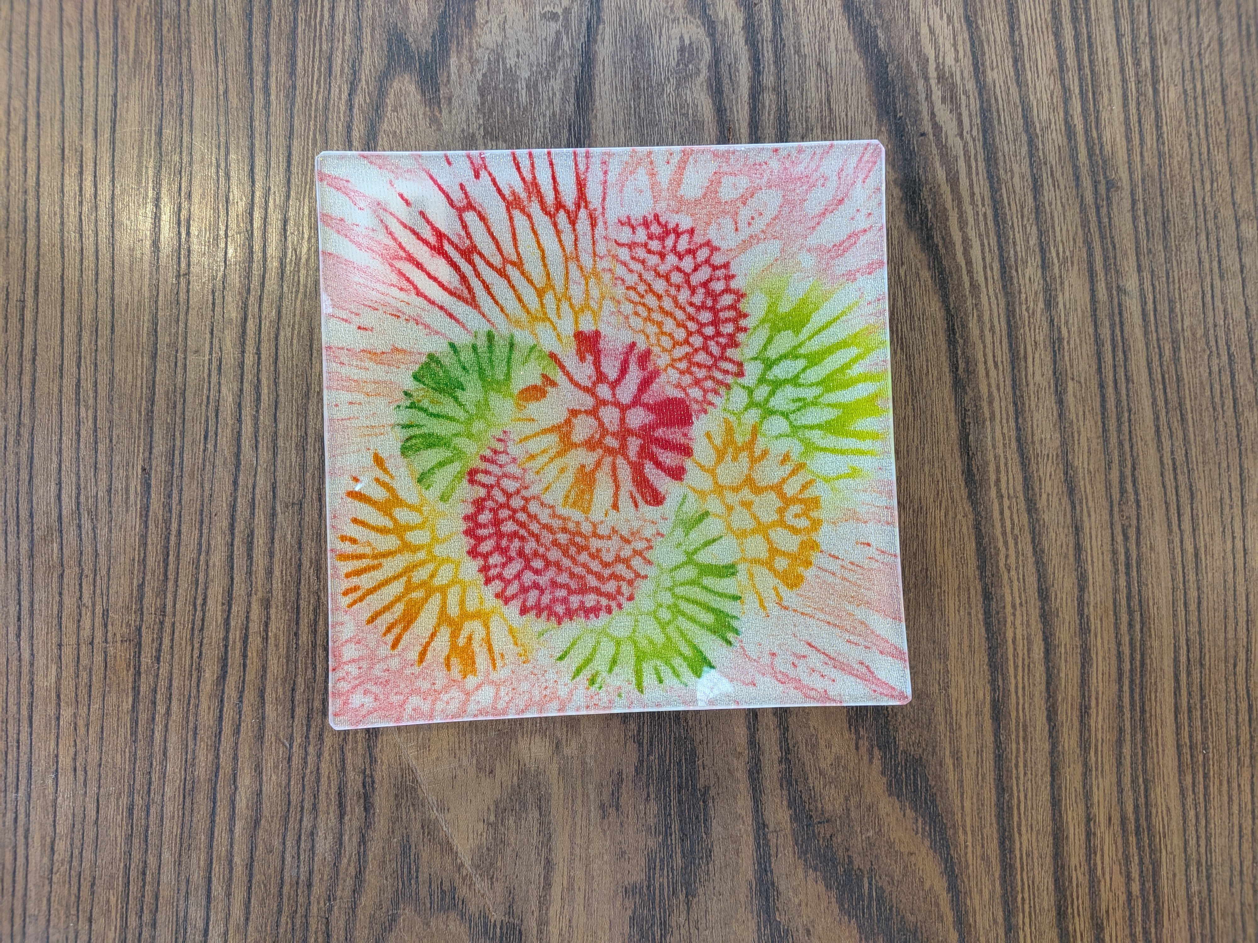 Okinawan Ryukyu Naha Fine Dyeing Collection: Shuri Ryusen Inspired, Handcrafted Sango-Zome Coral Dyeing “Sunset” Pattern Glass Plate - thumbnail 1