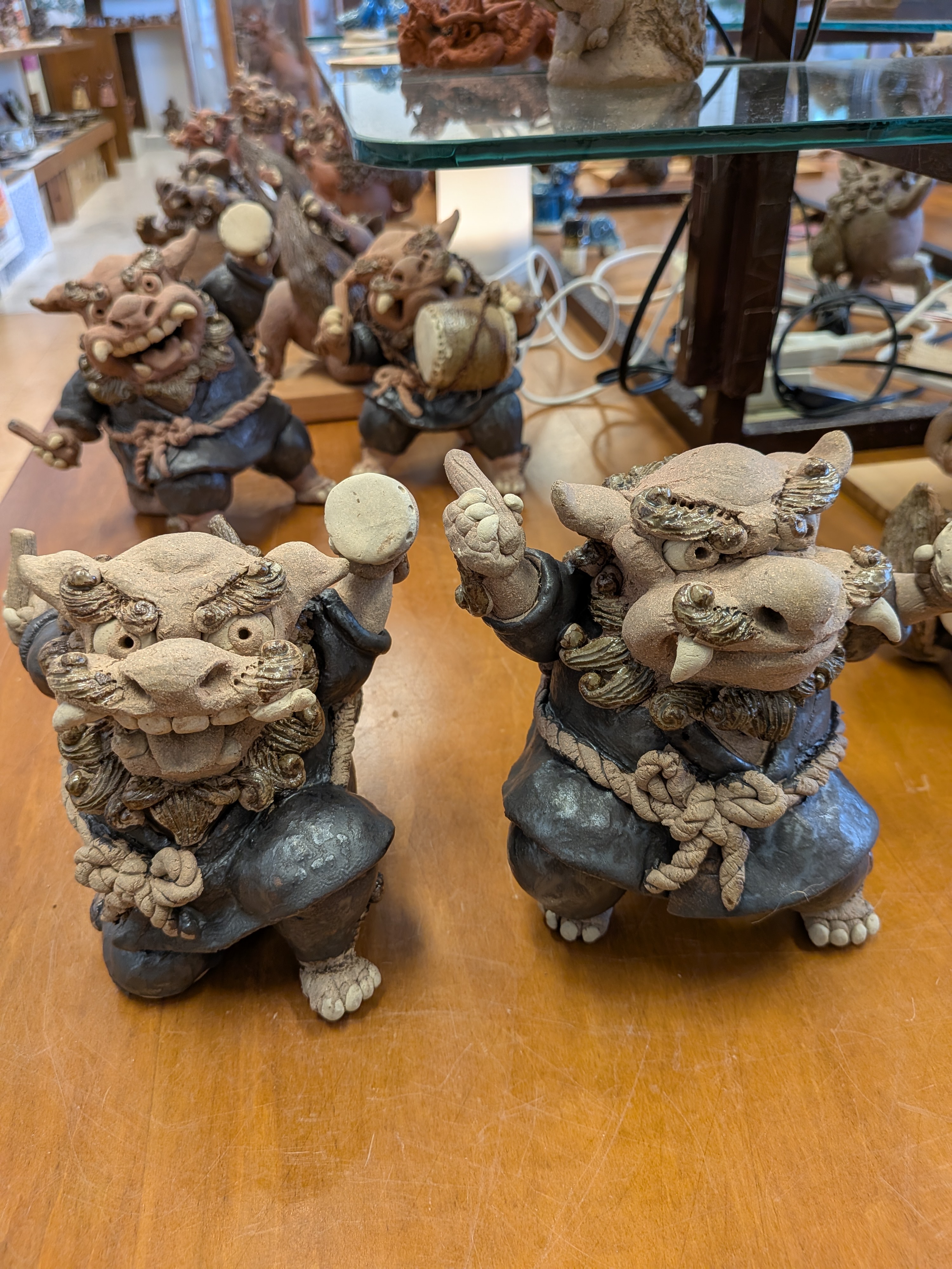 Okinawan Ryukyu Eisa Shisa Collection: Eisa Drummer Shisa Figure - thumbnail 3