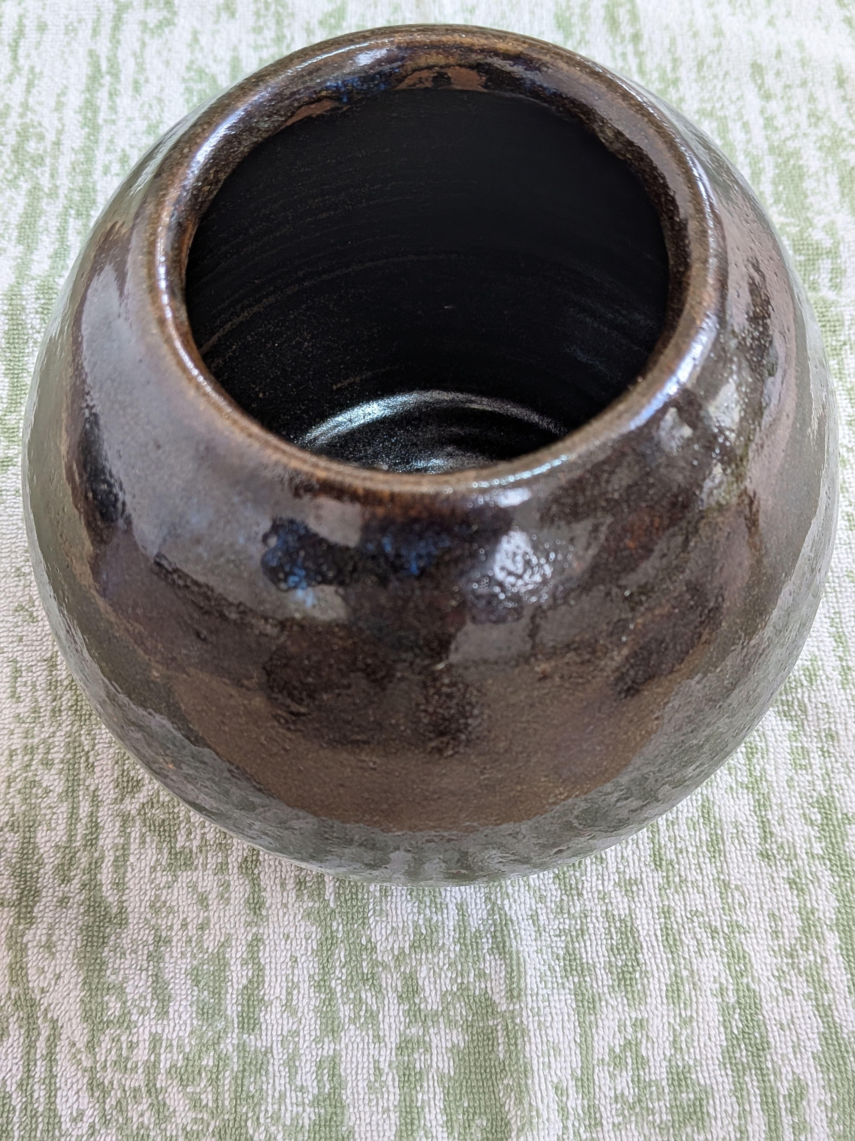 Kiyomasa Kobashigawa Okinawan Tsuboya Yachimun Ceramic Vase - Round Vessel - thumbnail 2