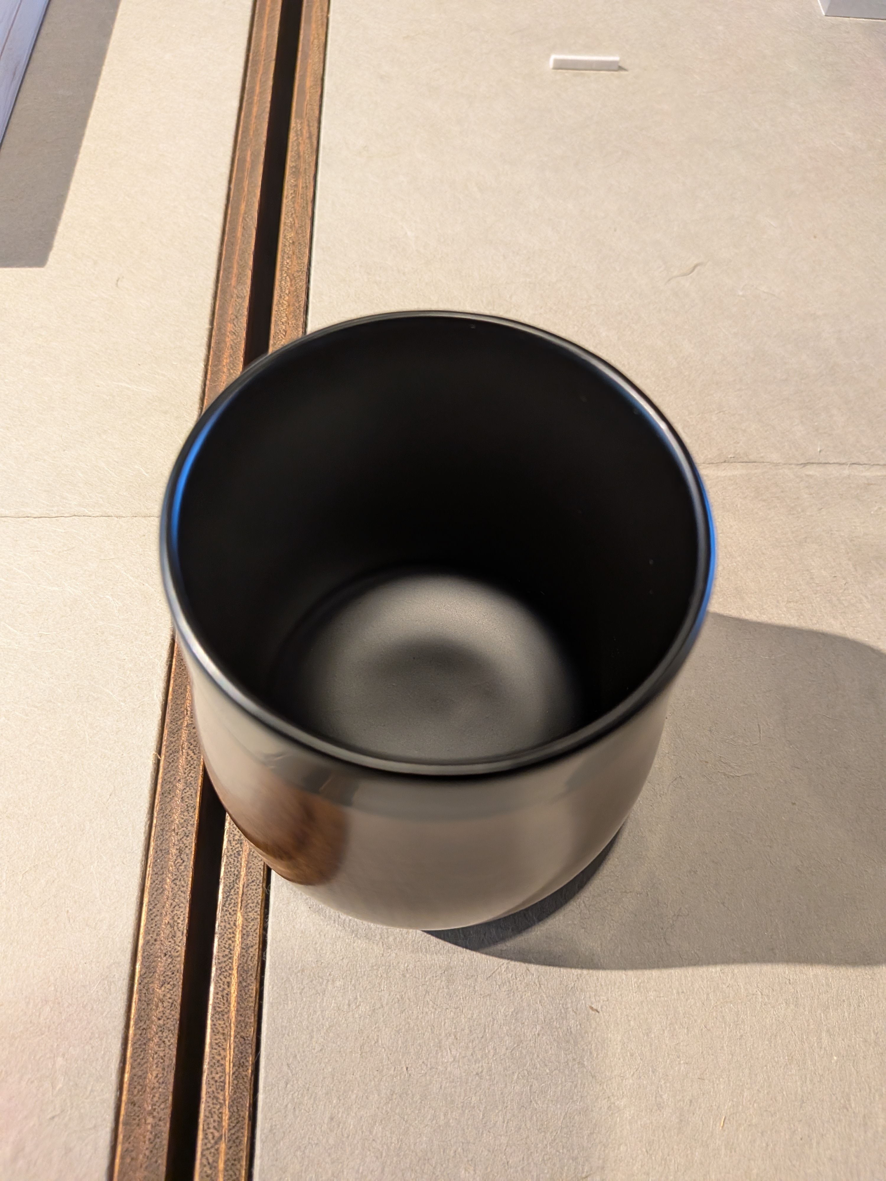 Okinawan Ryukyu Naha Lacquerware Collection: Kakuman Fine Lacquerware, Handcrafted “Nekoashi” (Cat-Foot) Inspired Wood & Matte Black Urushi Cup - thumbnail 3