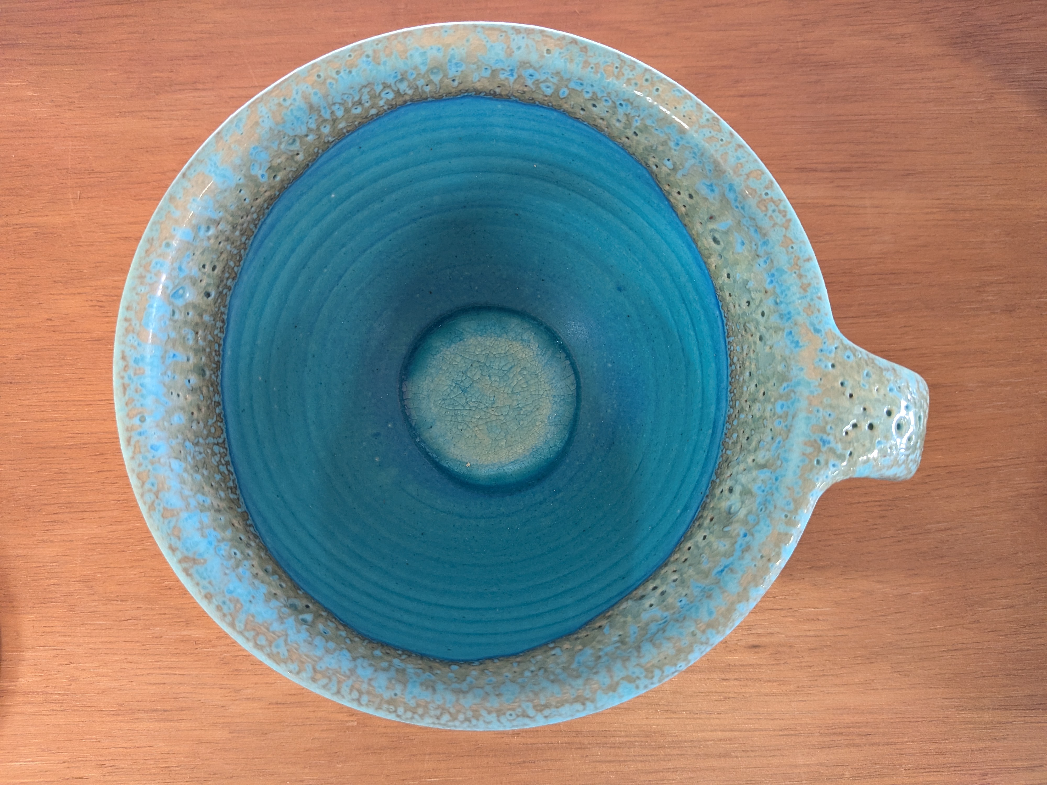 Okinawan "Uruma Blue" Ceramic Collection: Uruma Pottery (うるま陶器) - Master Potter & Studio Founder: Shinji Sato (佐陶 慎児), Hand-Formed "Uruma Blue" Gradient Large Mug / Soup Cup with Handle (Uruma Burū Magu & Sūpu Kappu — うるま陶器 マグ・スープカップ) - thumbnail 1