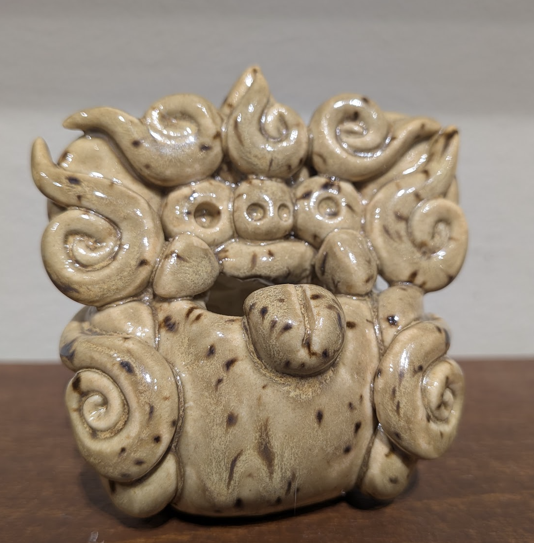 Okinawan Ryukyu Yachimun Collection: Kyoko Miyagi (宮城 京子) -Handcrafted Whimsical Glazed Shisa Guardian Pair (シーサー) - thumbnail 4